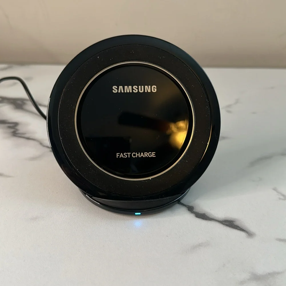 Pre owned- Samsung Black Fast Charge Pad
